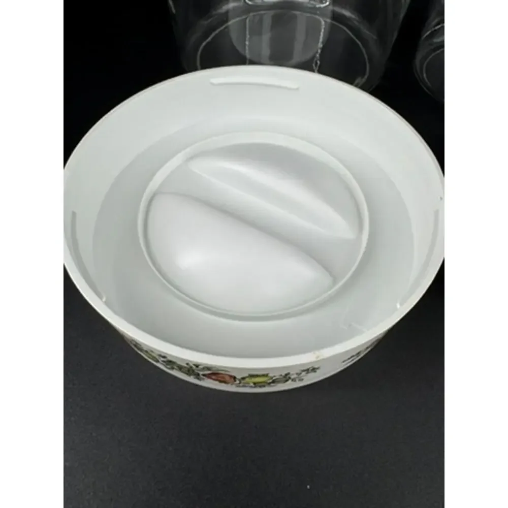 Pyrex bring classic